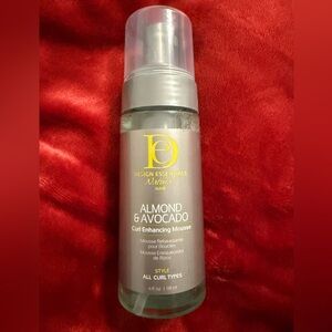 *NWOT* Design Essentials Natural Almond & Avocado Curl Enhancing Mousse, 4 fl oz